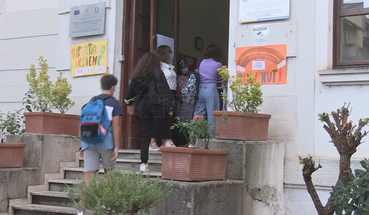 Scuola, si torna in classe a Reggio Calabria: il Tar boccia l’ordinanza del Comune