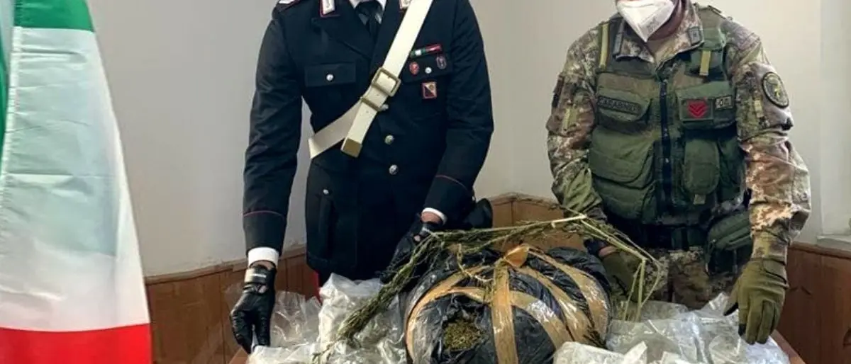 Sequestro nel Reggino, rinvenuti in case abbandonate 8 chili di marijuana e un fucile con matricola abrasa