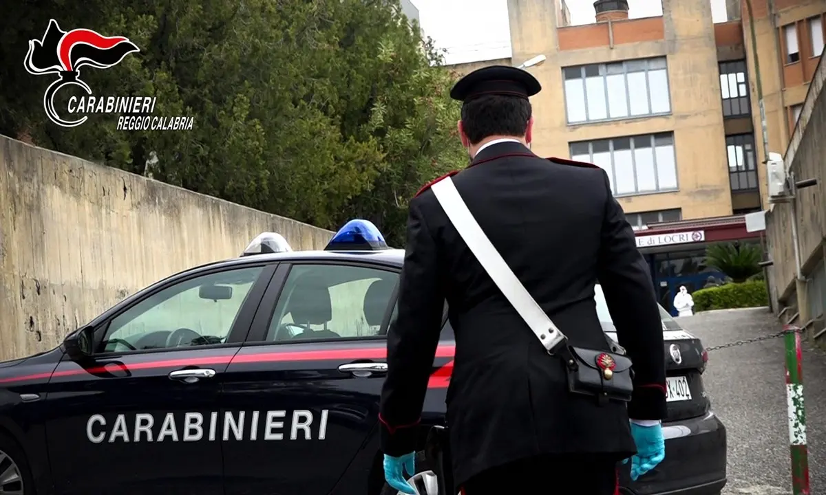 «Rischia di morire, trovate quella bimba»: il medico allerta i carabinieri di Locri che salvano la piccola