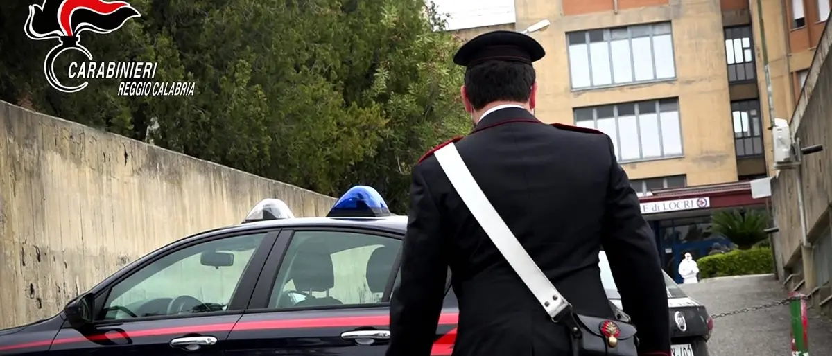 «Rischia di morire, trovate quella bimba»: il medico allerta i carabinieri di Locri che salvano la piccola