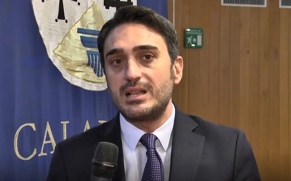 Pd Calabria, un segretario “gentleman” per domare un partito balcanizzato: Irto si presenta