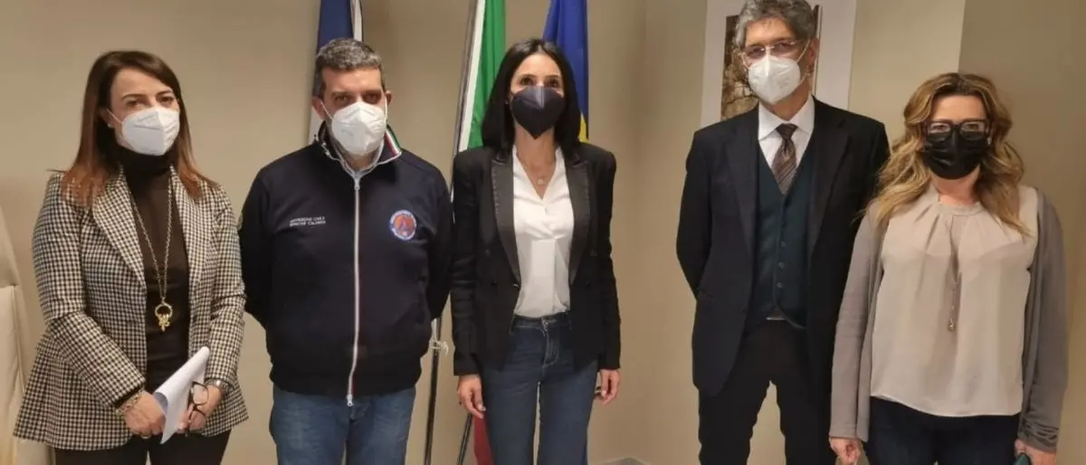 Regione, la vicepresidente Princi riunisce i dirigenti delle scuole calabresi: «Insieme programmiamo il futuro»