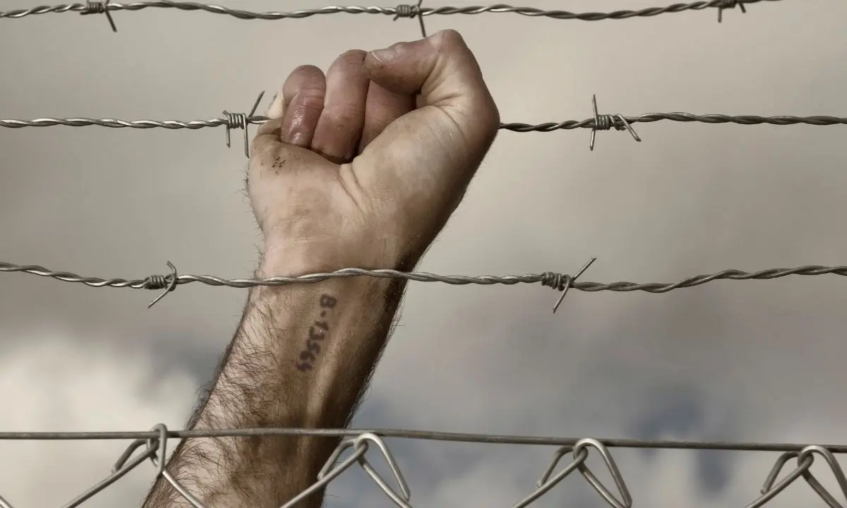 Iniziative e cerimonie in tutta Italia, l’omaggio di istituzioni e politica alle vittime della Shoah