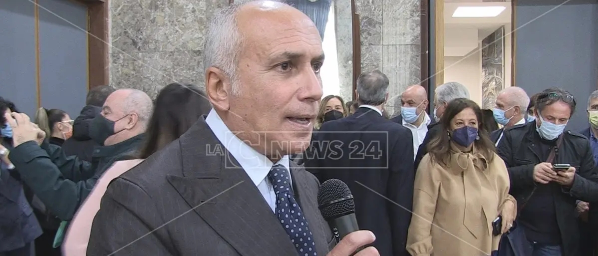 Covid, a Cosenza la Giunta concede all’Asp uno spazio per la creazione dell’hub vaccinale pediatrico