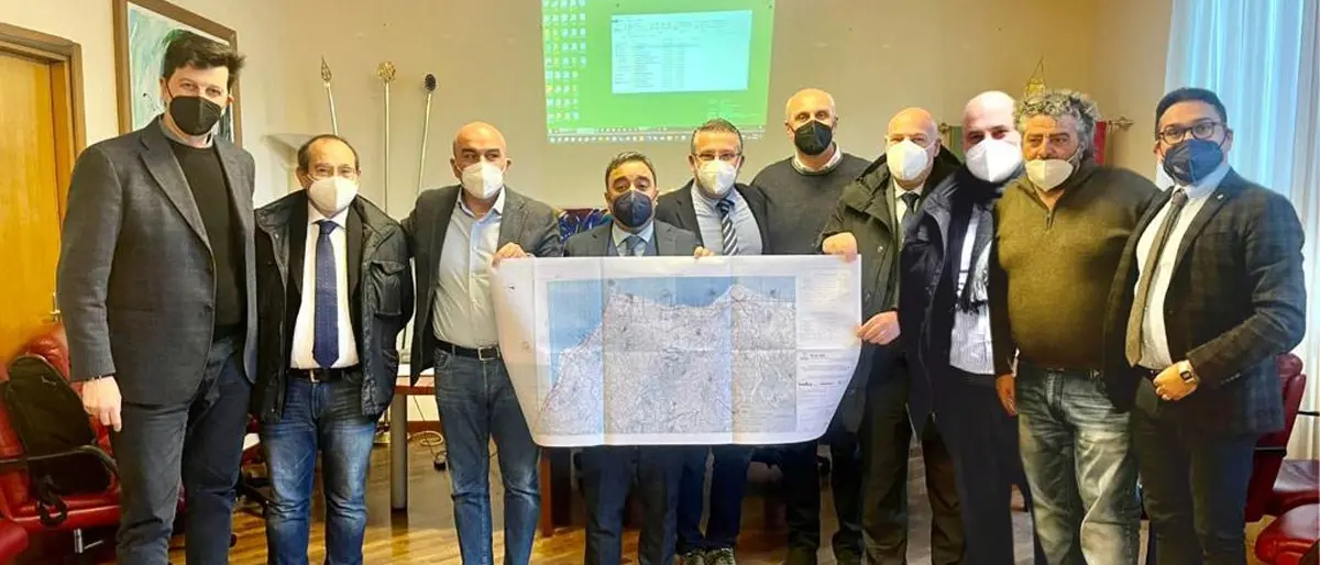Statale 106, l’ipotesi di un nuovo tracciato tra Crotone e Crucoli piace ai sindaci