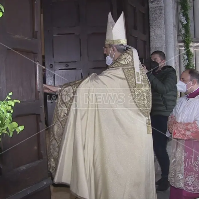 Cosenza, solenne cerimonia in Cattedrale per l’apertura dell’anno giubilare