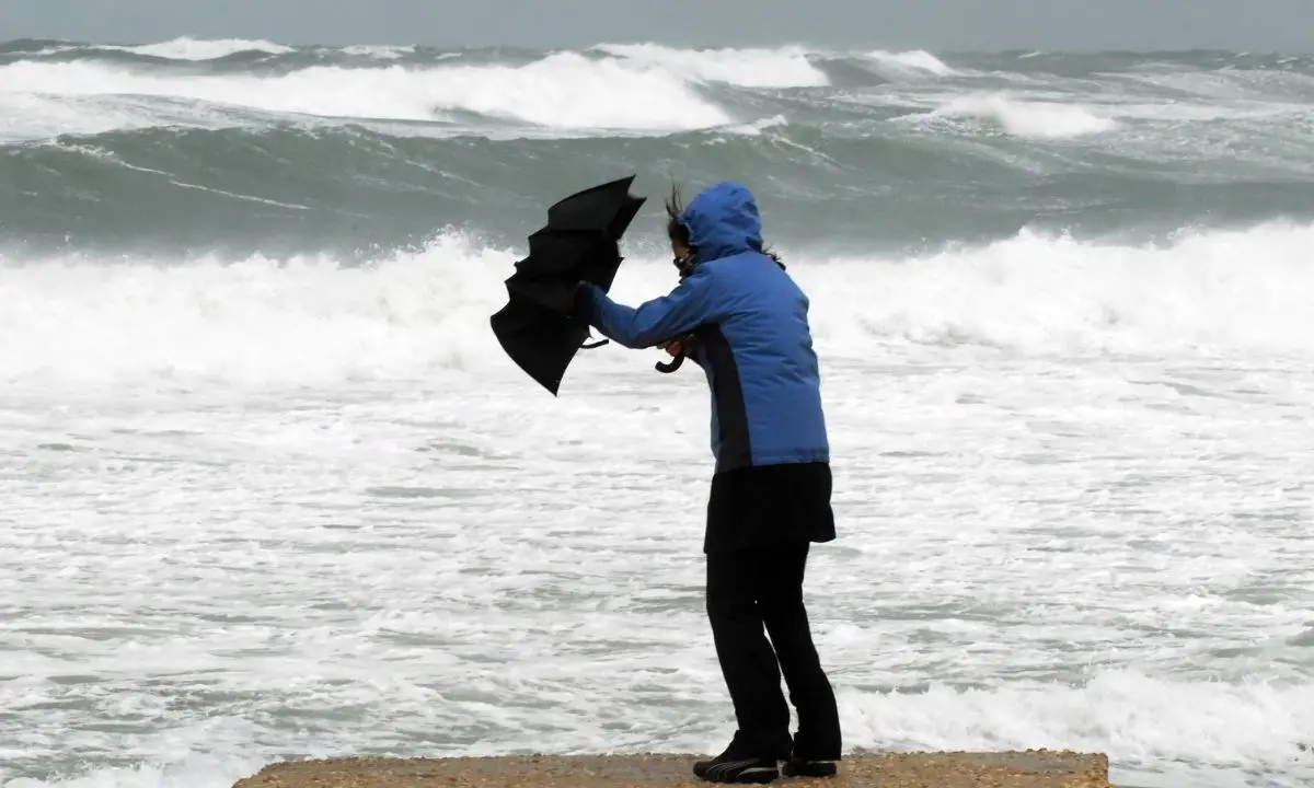 Maltempo, previste forti raffiche di vento sulla costa ionica calabrese