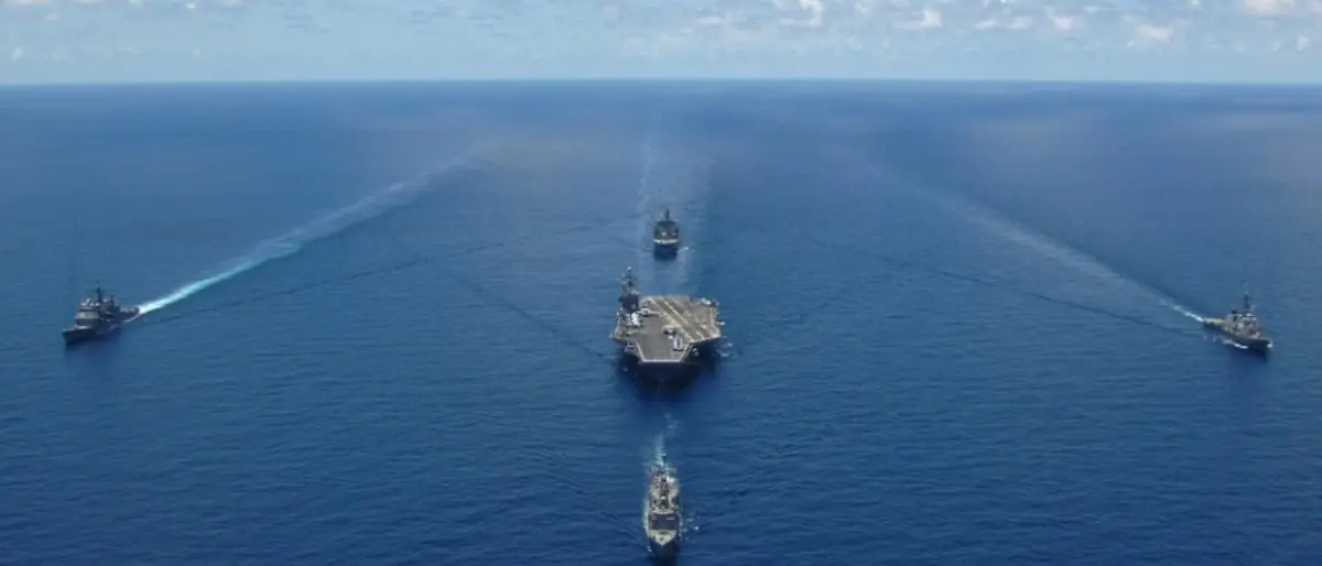 Crisi in Ucraina, le navi da guerra russe al largo di Sicilia e Calabria: la Nato monitora