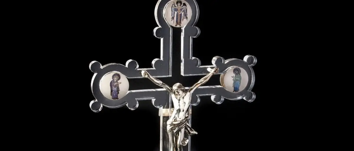 Una stauroteca realizzata dall’orafo Spadafora per celebrare gli 800 anni della Cattedrale