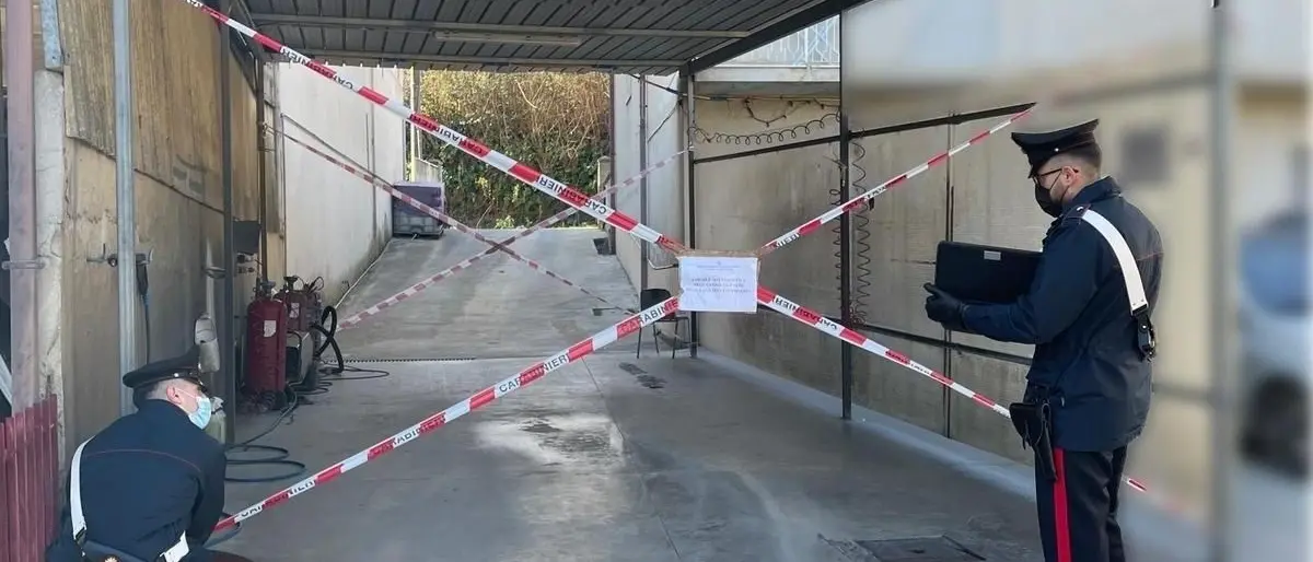 Reati ambientali e mancata sicurezza sul lavoro, sequestrato autolavaggio nel Vibonese