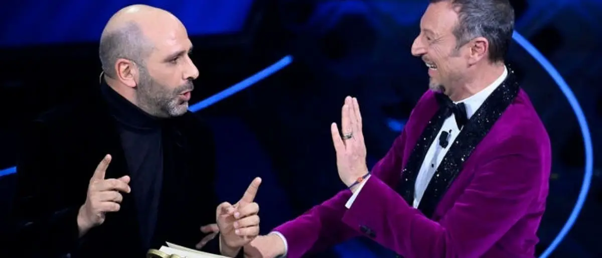 Zalone a Sanremo “sfotte” la Calabria e sui social parte il circo degli eterni indignati