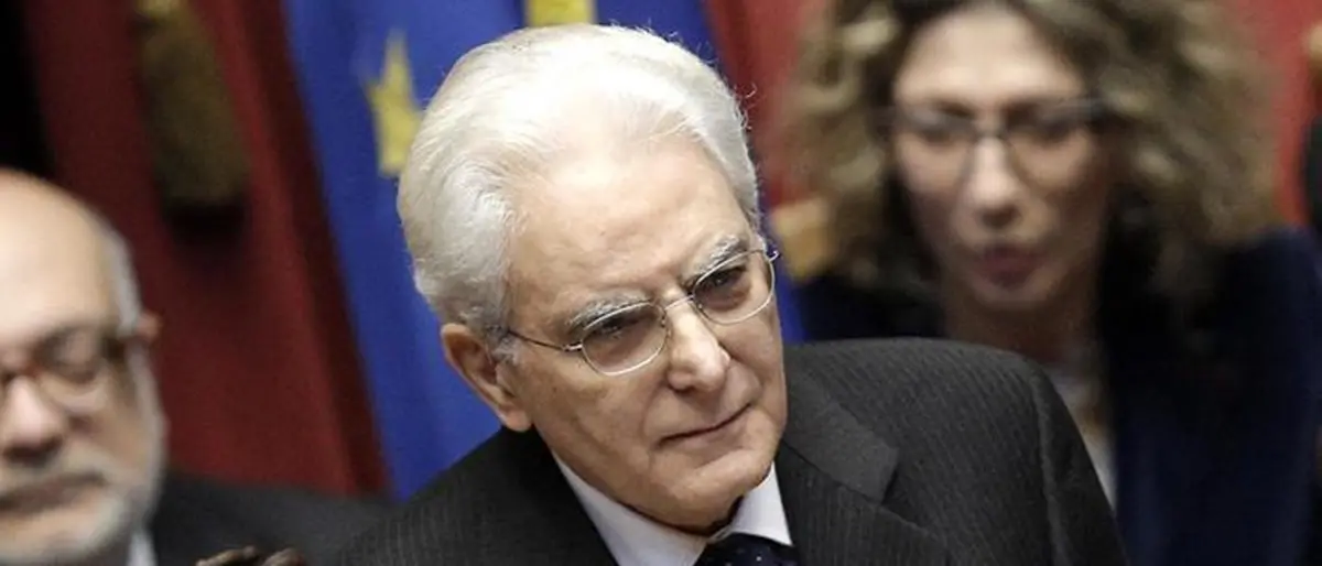Mattarella ha giurato, è il XIII Presidente della Repubblica: applausi interminabili e standing ovation