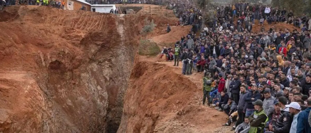 In Marocco come a Vermicino 40 anni fa: si scava per salvare un bimbo di 5 anni in fondo a un pozzo