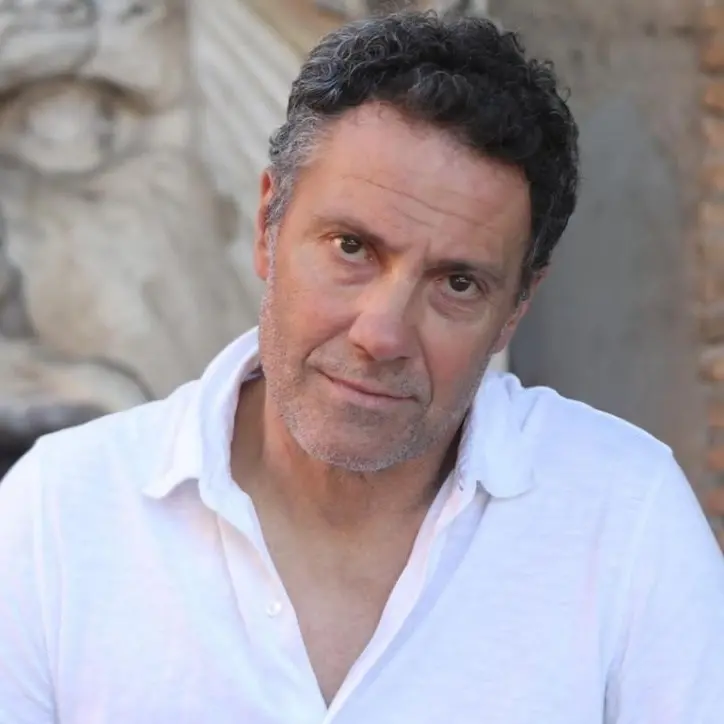 Teatro, a Castrovillari va in scena Marco Falaguasta con Neanche il tempo di piacersi