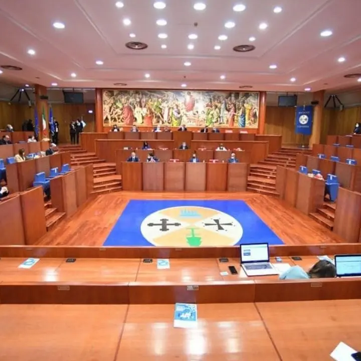 L’opposizione per mancanza di opposizione, ovvero la voce del silenzio