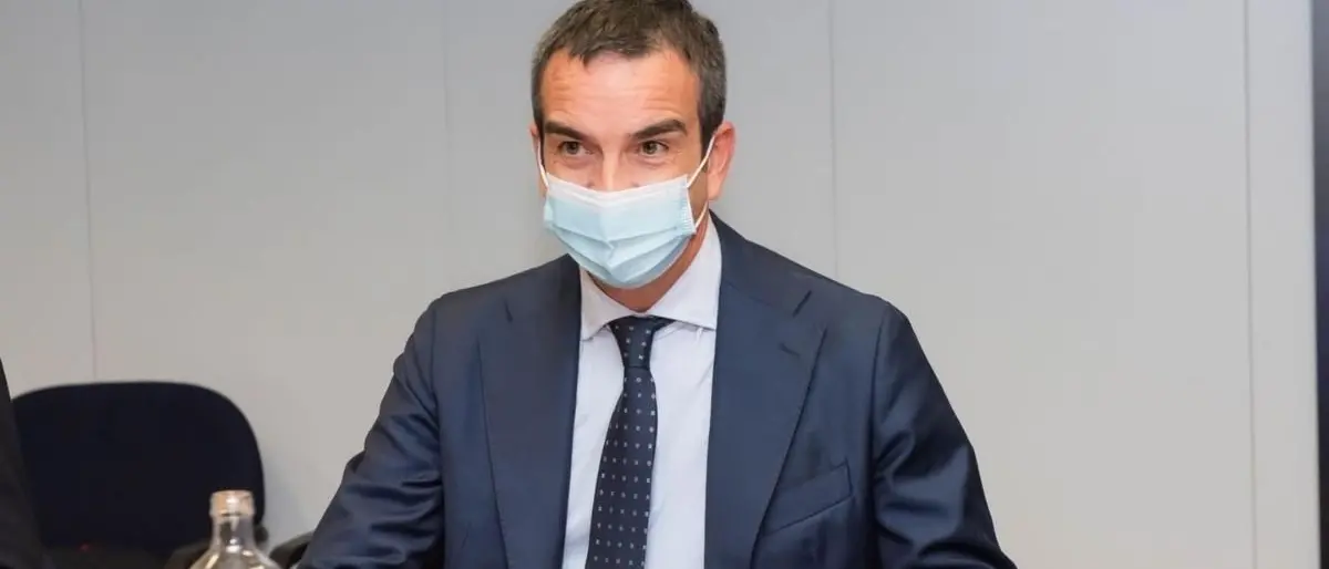 Presunte molestie al liceo di Castrolibero, Occhiuto: «Se fatti accertati intervenire con decisione»