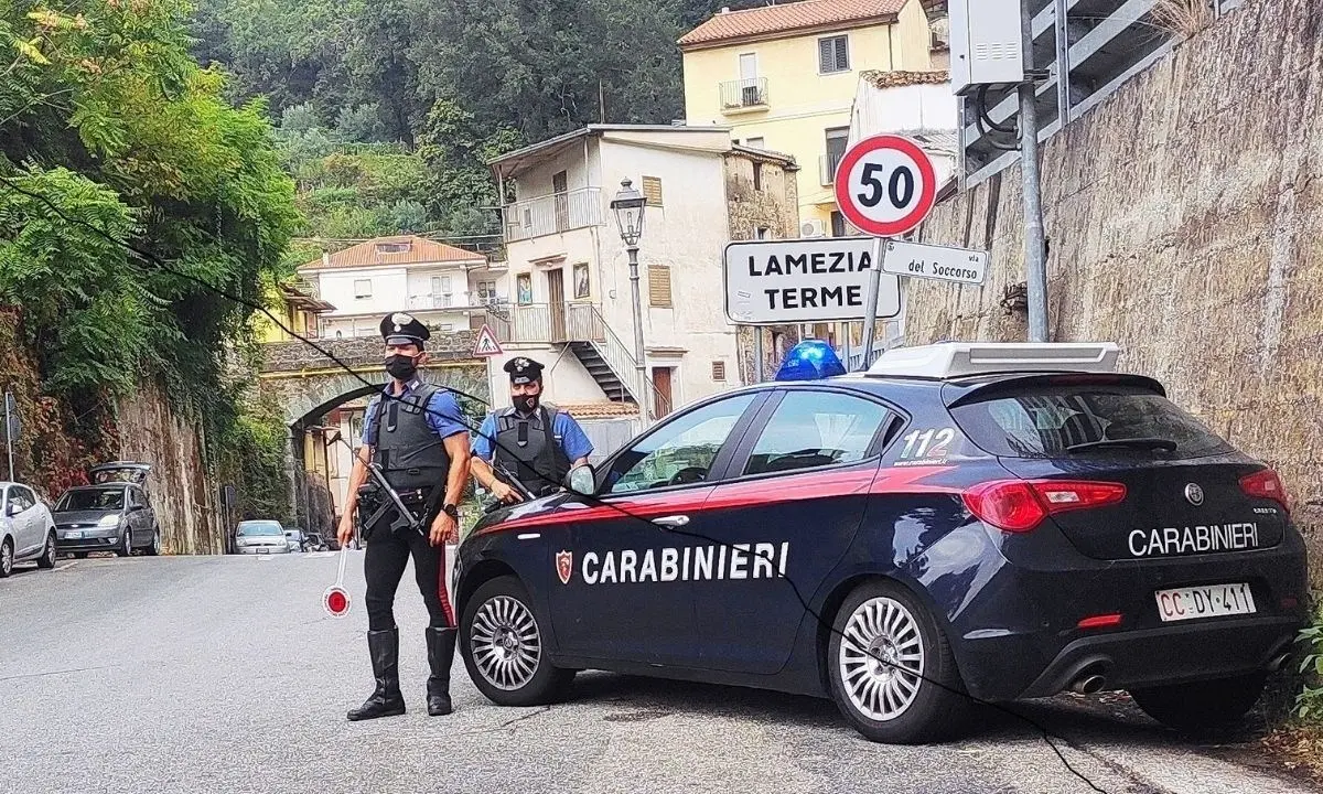 Lamezia, ordigno esplode in un’azienda agricola: avviate le indagini