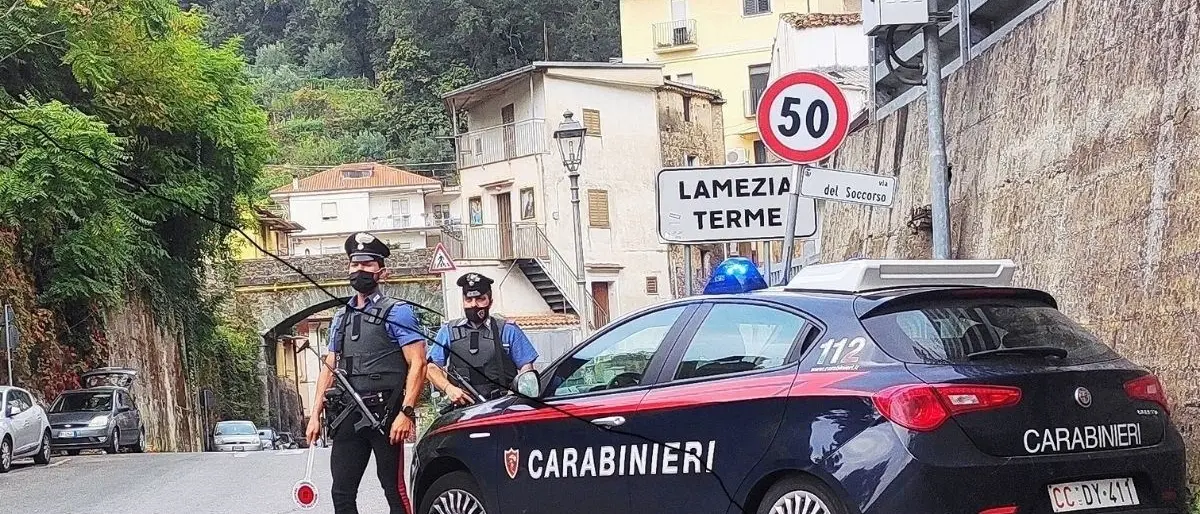 Lamezia, ordigno esplode in un’azienda agricola: avviate le indagini