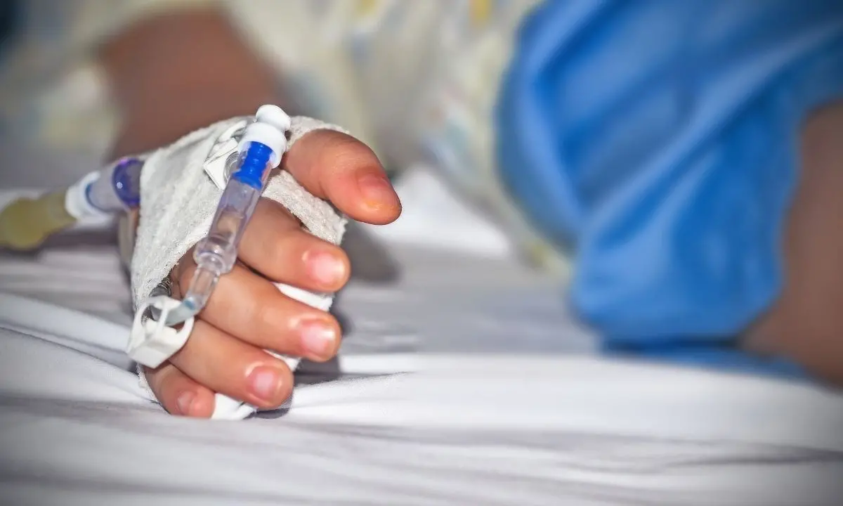 Sospesa la potestà ai genitori no-vax che rifiutavano sangue di vaccinati per salvare il figlio