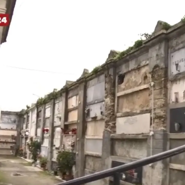 Cimitero degli orrori a Tropea, la Procura non dà il consenso per il patteggiamento di due imputati