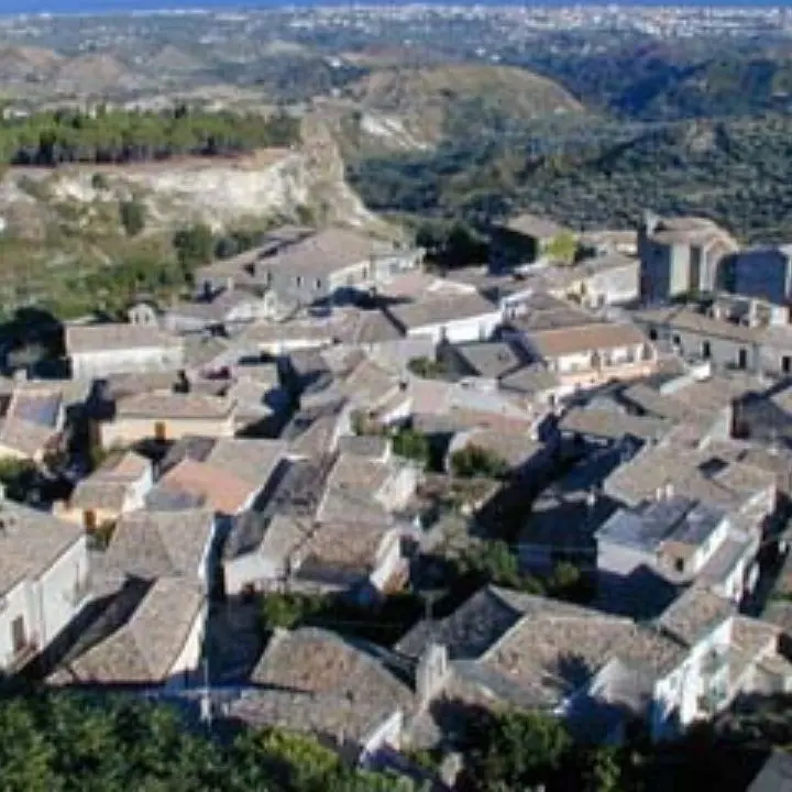 Covid, a Gerace casi in aumento: il sindaco chiude le scuole fino al 19 febbraio