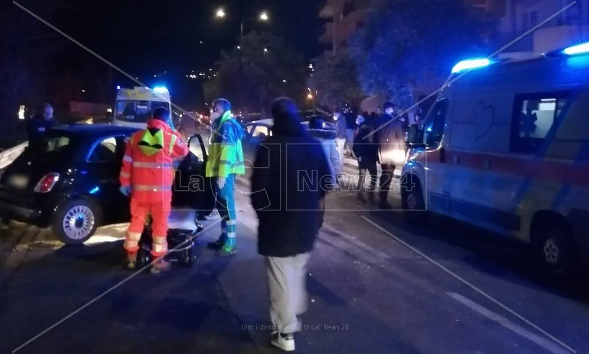 Incidente in centro a Corigliano Rossano: quattro i feriti
