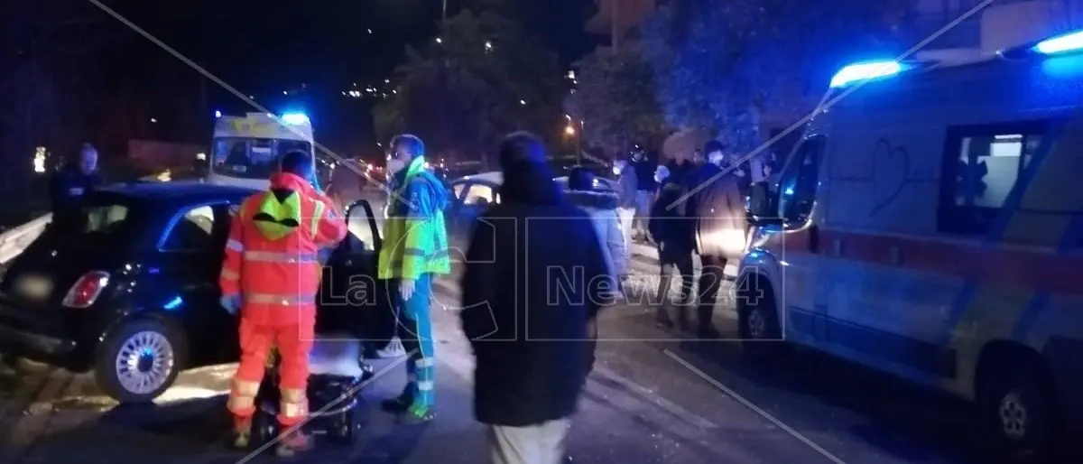 Incidente in centro a Corigliano Rossano: quattro i feriti