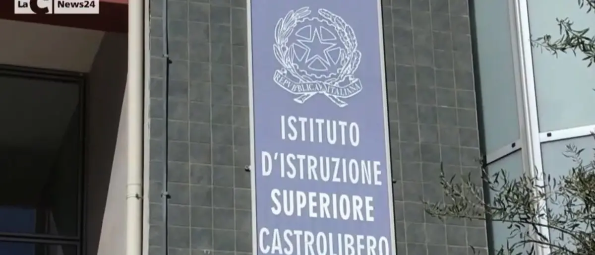 Presunte molestie al liceo di Castrolibero, ispezione del Ministero verso la conclusione