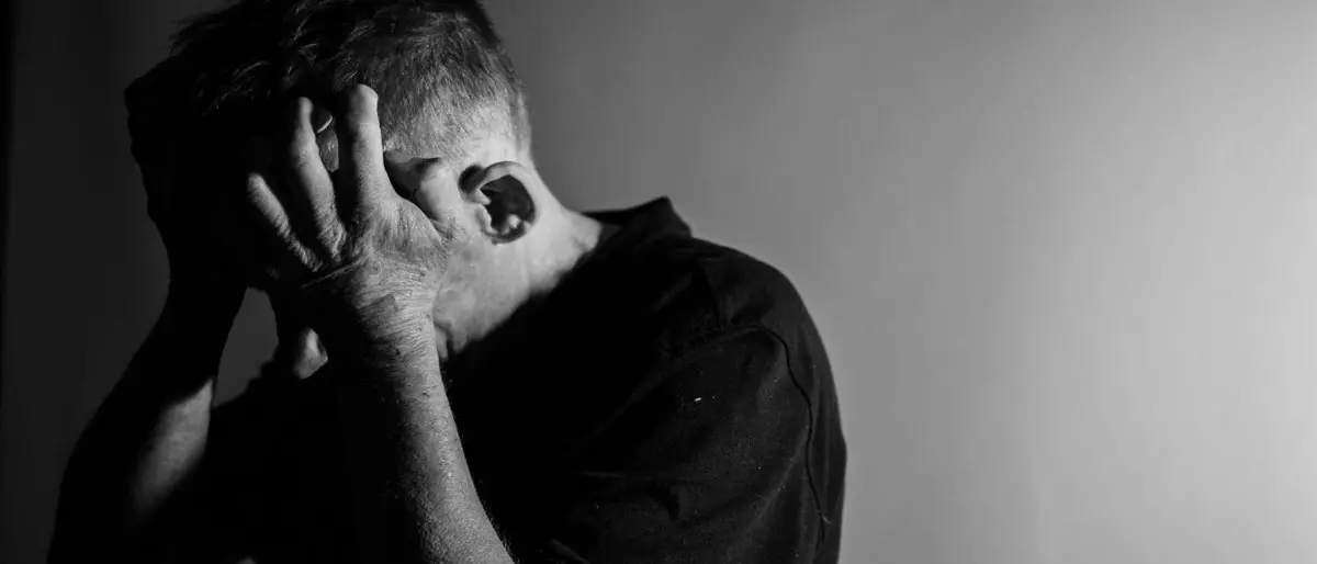 Degrado e abbandono nella storia del disabile calabrese legato al letto per anni, incubo che tutti conoscevano