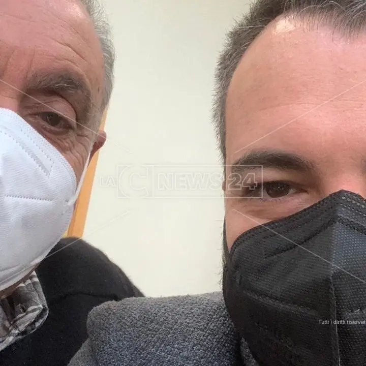 Vaccini a persone senza diritto e tamponi a squadra di calcio, il gup chiede il cambio di imputazione