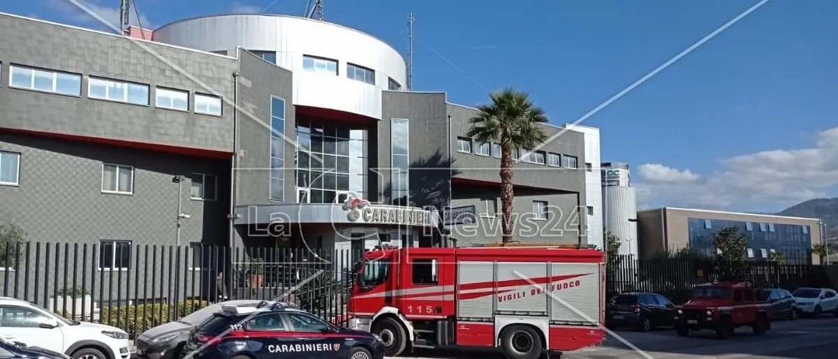 È morto il docente 33enne che si era dato fuoco a Rende, era ricoverato al Cardarelli di Napoli