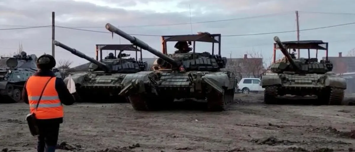 La Russia annuncia nuovo ritiro dall’Ucraina, gli Usa accusano: «Falso, aggiunti altri 7000 militari»