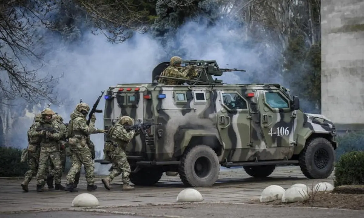 Crisi Ucraina-Russia, forte esplosione a Donetsk a poche decine di metri dall’edificio che ospita il governo