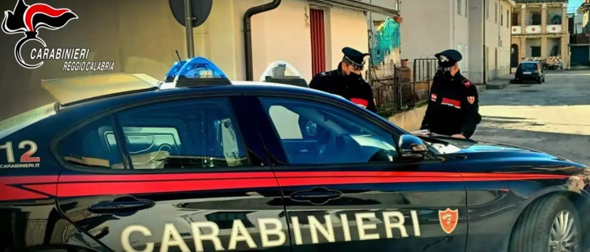 Omicidio a Bianco, arrestato un 23enne: avrebbe ucciso il vicino in preda a un raptus