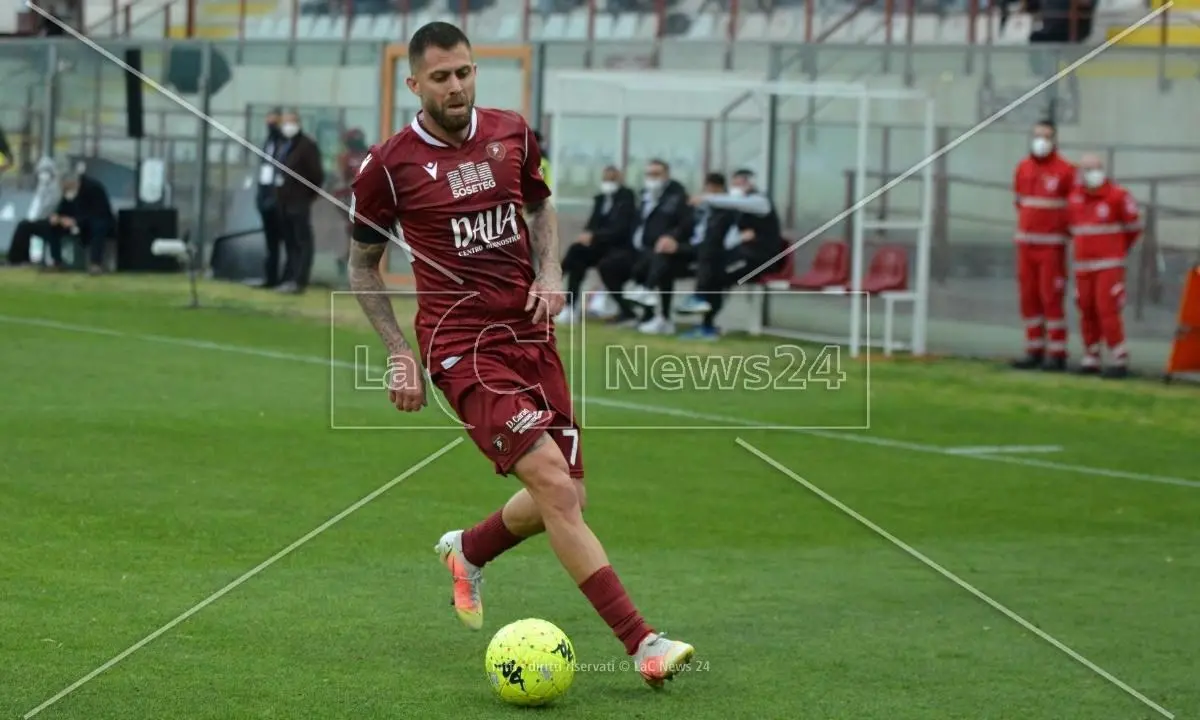 Serie B, Reggina-Pordenone finisce 2-0: Menez e Di Chiara suonano la terza sinfonia amaranto