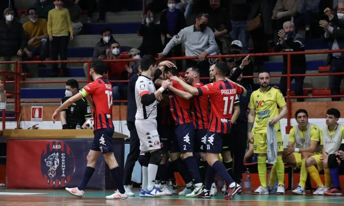 Serie A2 Futsal, il Cosenza conquista il derby calabrese contro Futura mentre il Catanzaro cade in Sicilia