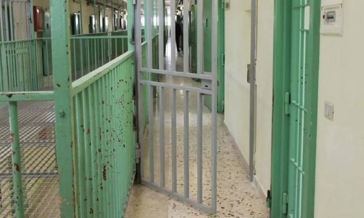 Rivolta nel carcere di Melfi nel marzo 2020, 29 ordinanze: arresti anche in Calabria