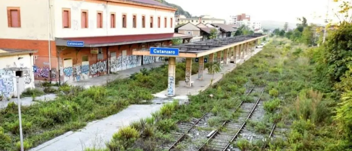 Catanzaro, proficuo incontro in Cittadella tra Mancuso e i comitati per la riapertura della stazione Sala