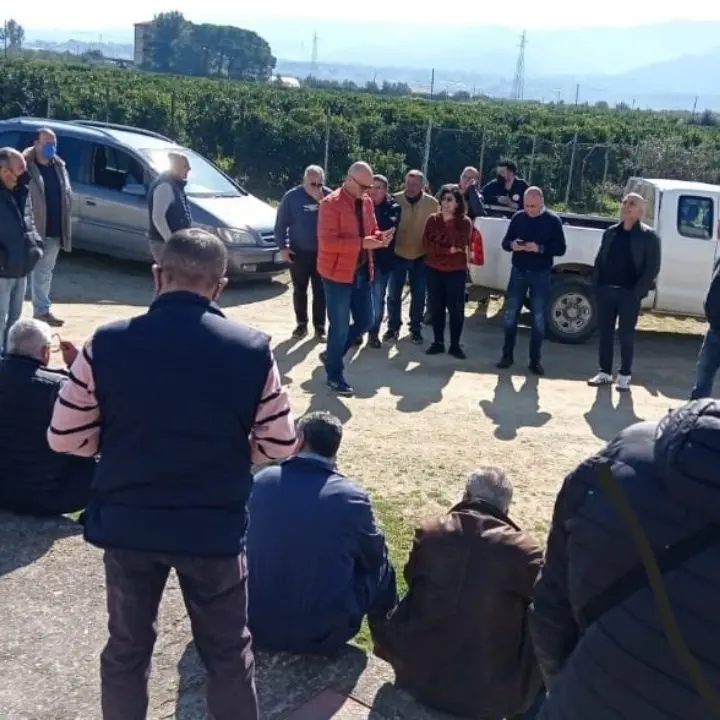 Senza stipendio da 7 mesi: riesplode la vertenza del consorzio di bonifica della Sibaritide