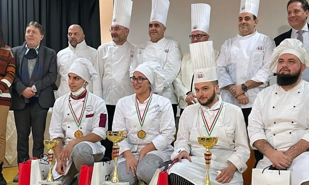 A San Giovanni in Fiore il concorso regionale enogastronomico: il podio dei migliori allievi chef calabresi