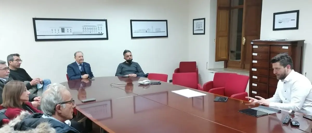 Sibaritide, in cassa integrazione alcuni operai dell’impianto rifiuti di Bucita: appello dei sindaci alla Regione