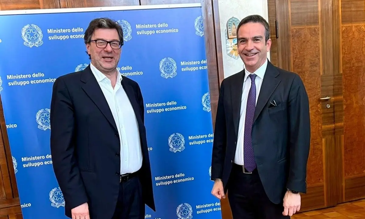 Call center Abramo e Tim, incontro tra Occhiuto e il ministro Giorgetti: «Governo al lavoro sulle vertenze»