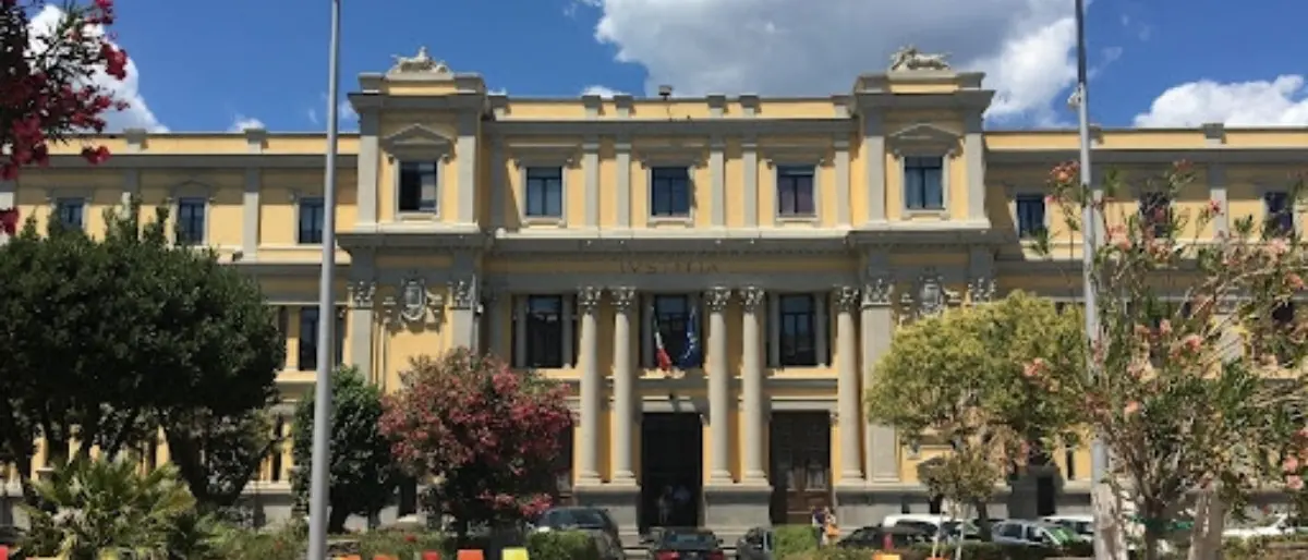 Estorsioni ad azienda agricola nel catanzarese, in Appello sconti di pena per i cinque imputati