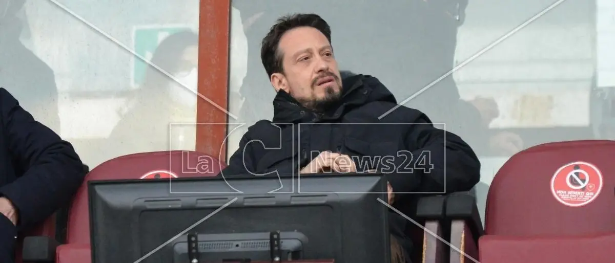 Reggina, ancora incerto il futuro del dg Iiriti. Oggi incontro a Roma con il presidente Gallo
