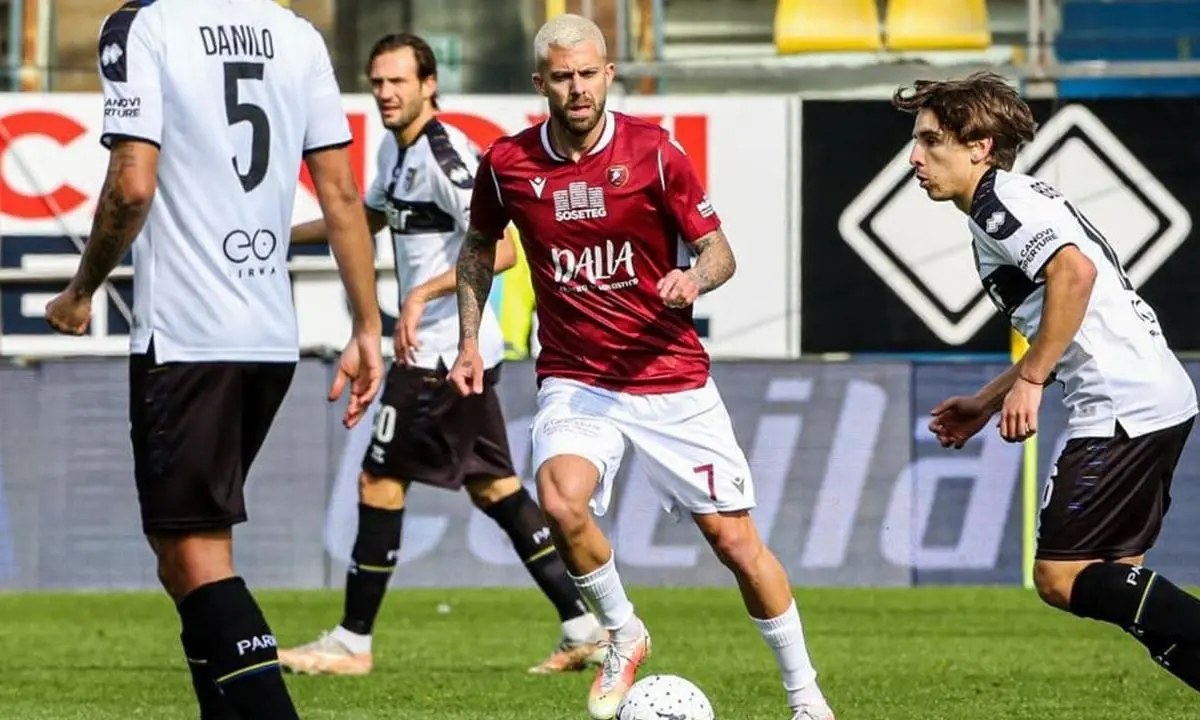 Reggina-Parma 1-1, nervosismo ed equilibrio: al Tardini è pari e patta