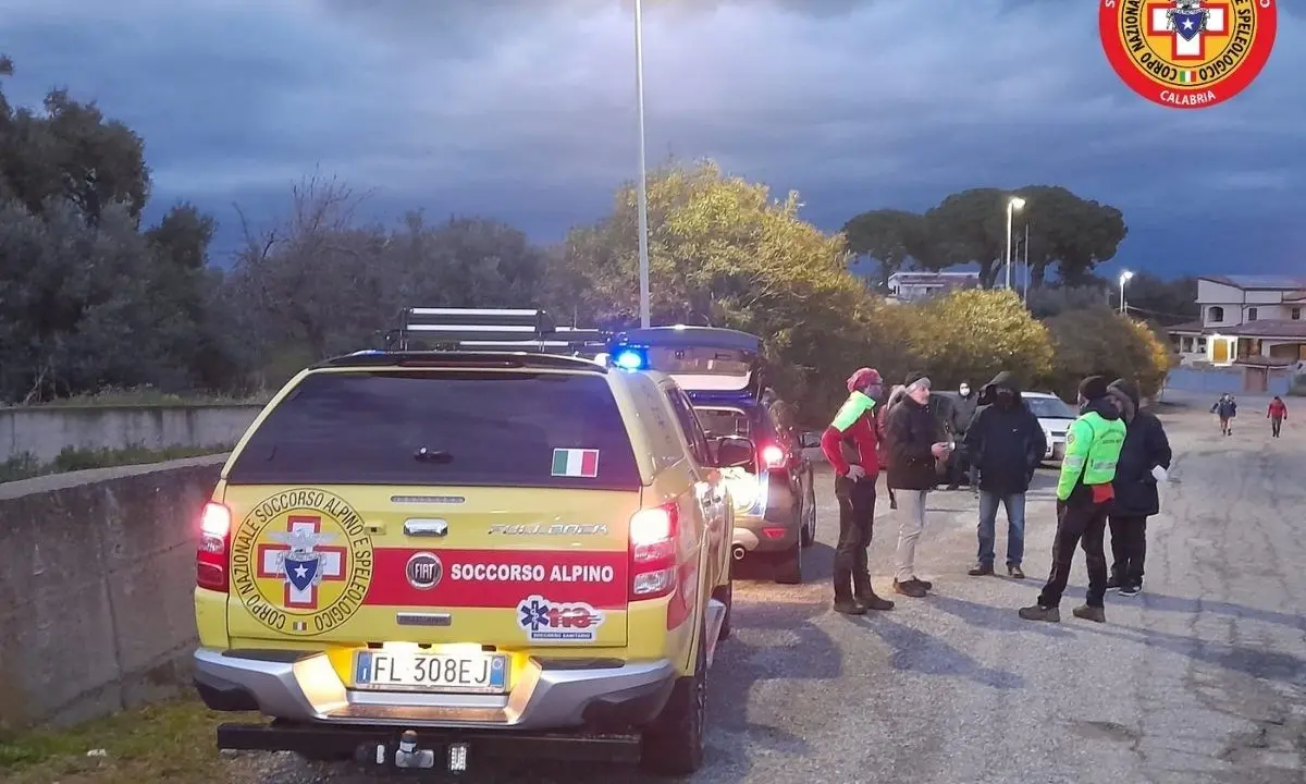 Anziano scomparso da Rsa nel Cosentino, elicottero dei vigili del fuoco individua il cadavere dell’uomo
