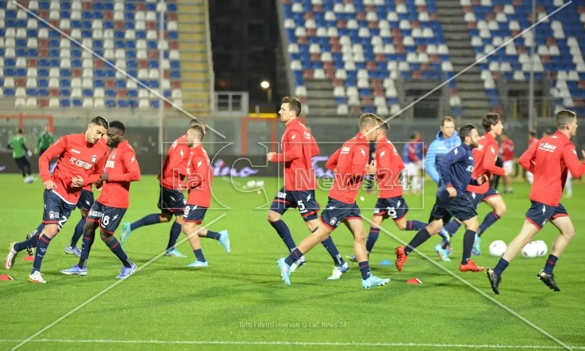 Serie B, Crotone-Alessandria 0-0: per pitagorici un punto dal sapore amaro