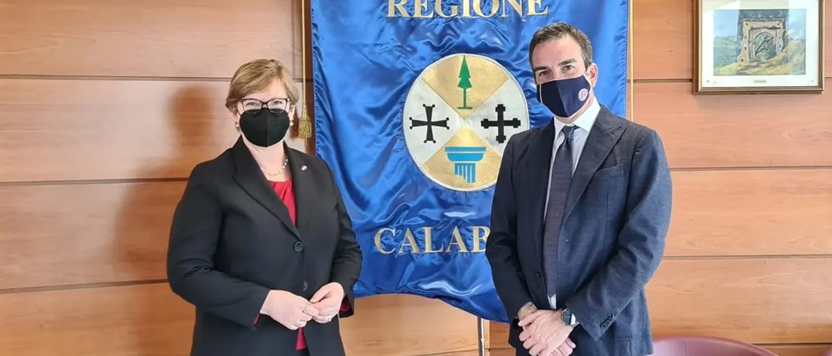 Occhiuto incontra il console Usa per il Sud: «Importante per rilanciare l’immagine della Calabria»