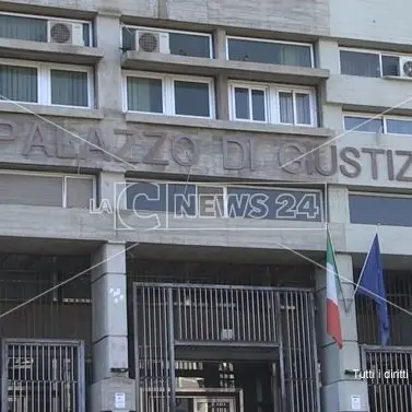 Omicidio Bruni a Cosenza, chiesto l’ergastolo per i fratelli Abbruzzese