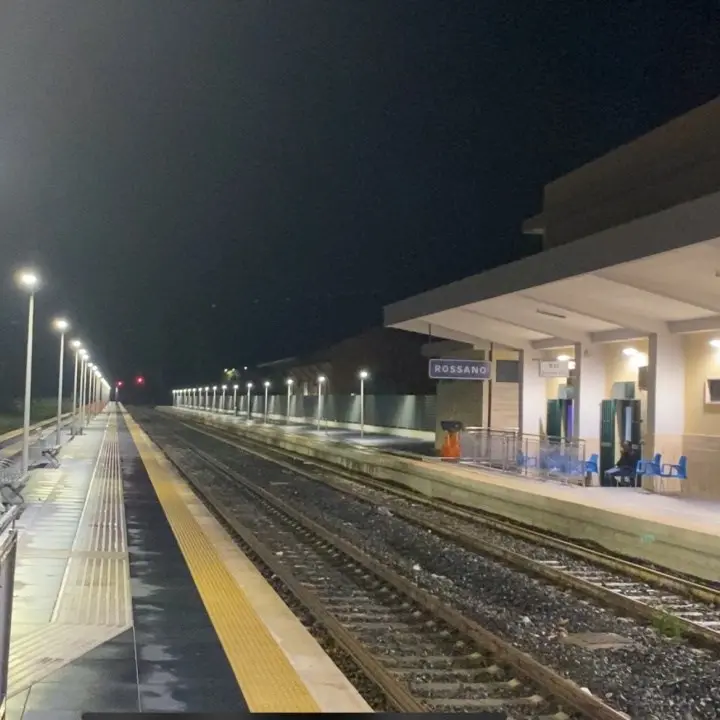 Ferrovie, ritardi nell’elettrificazione della tratta Jonica: la Regione bacchetta Rfi